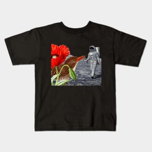 Bird on the moon Kids T-Shirt